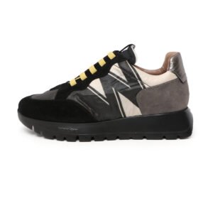 Benita Black Wondersfly Sneakers